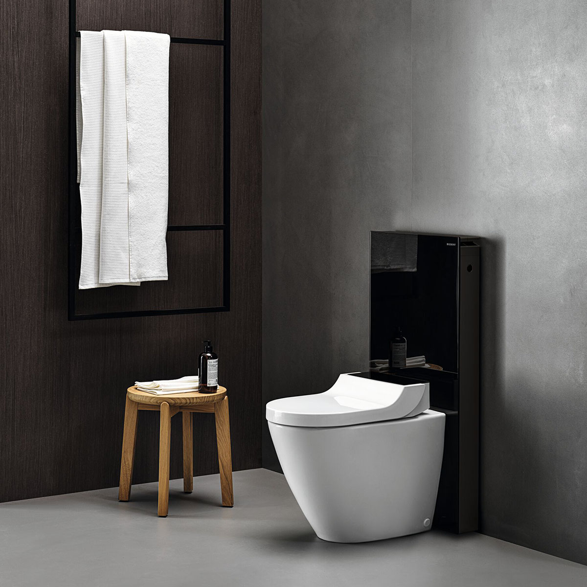 Golvstående Duschtoalett Geberit AquaClean Tuma Comfort