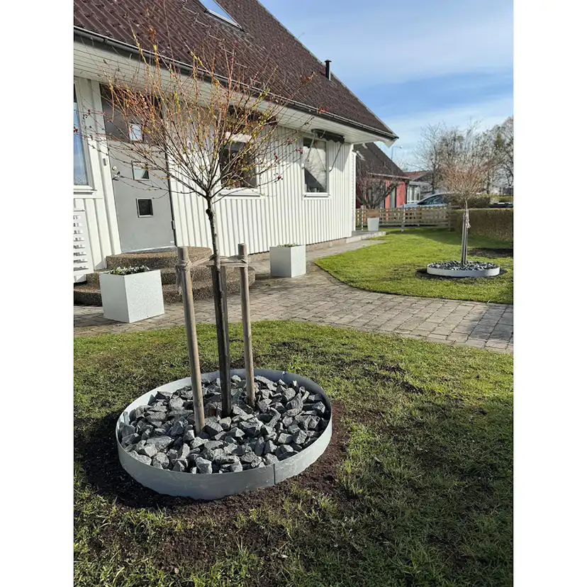 Rabattkant Skotte Garden Trädring Corten Hög 16cm ⌀65 cm Gräskant Silver Zinkplåt