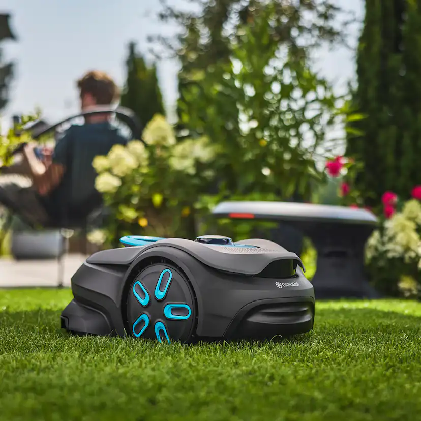 Robotgräsklippare Gardena Smart Sileno Sense 600 Paket Med Storpack Reservblad & Robothus