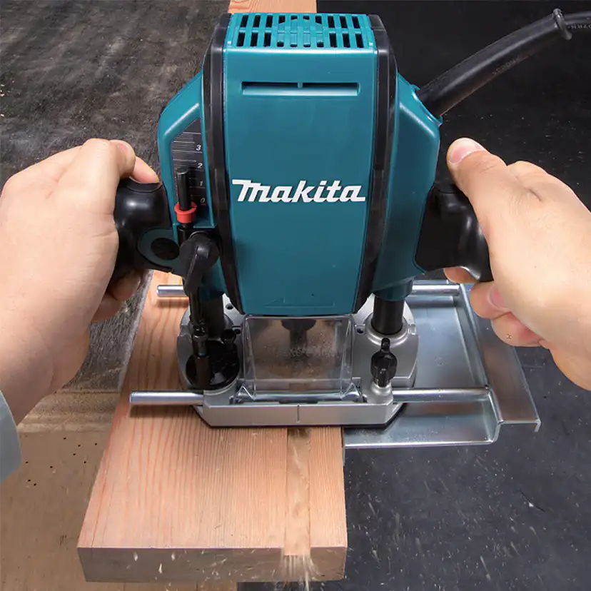 Handöverfräs Makita RP0900J