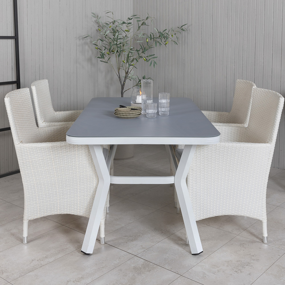 Matgrupp Venture Home Vyn med 4 Mani Karmstolar
