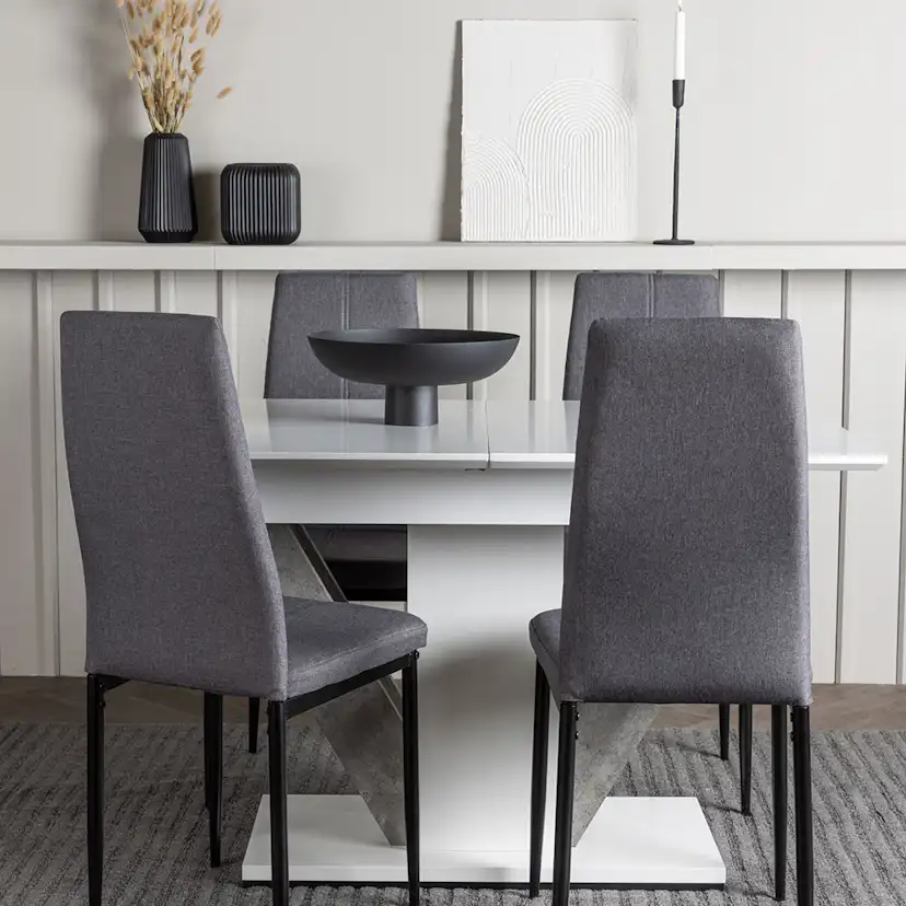 Matgrupp Venture Home Disa med 4 Petra Stolar