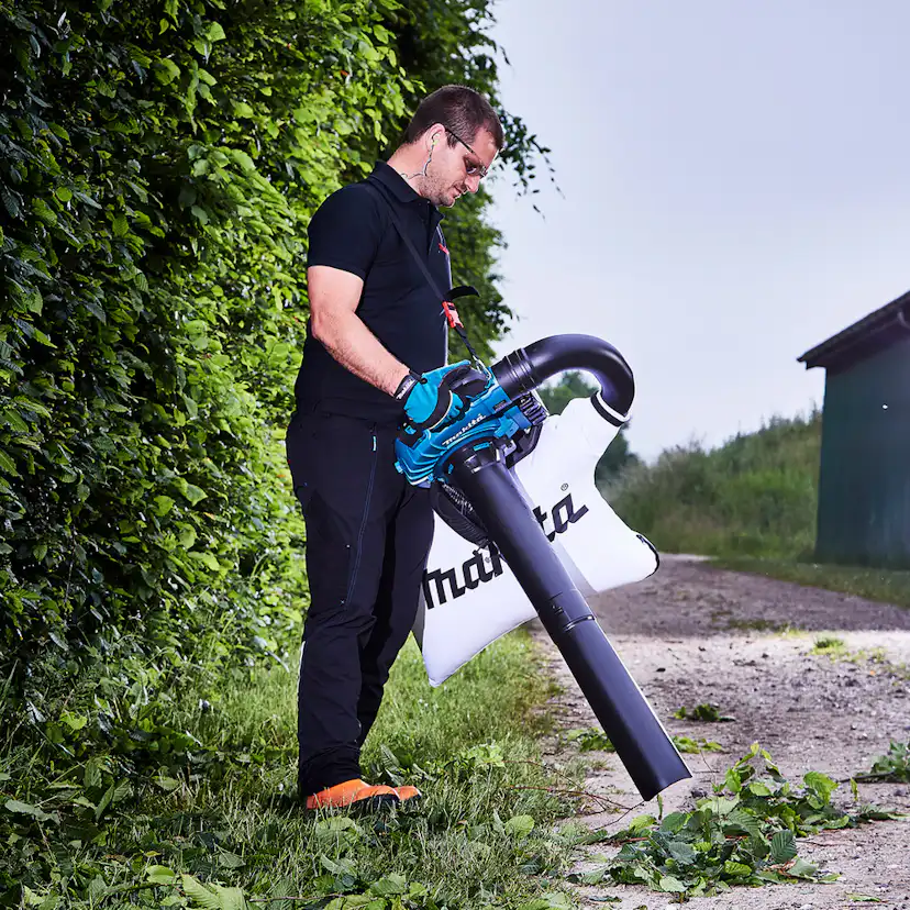 Lövblås Makita LXT DUB363ZV LXT 2x18V med Sugfunktion utan Batteri & Laddare
