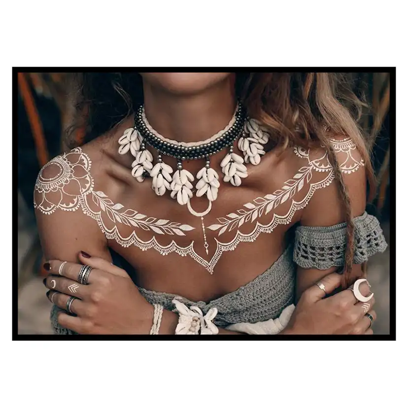 Poster Gallerix Necklace And Ornament