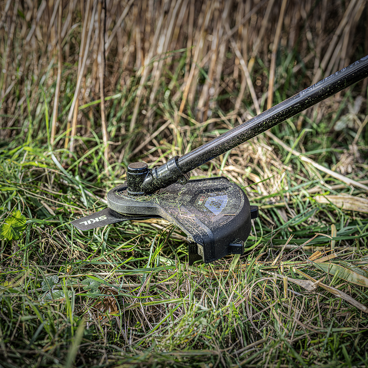 Röjsåg SKIL 0256 CA Kolborstfri Batteridriven