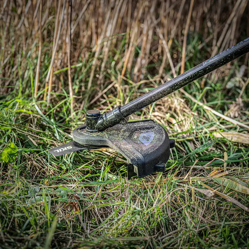 Röjsåg SKIL 0256 CA Kolborstfri Batteridriven