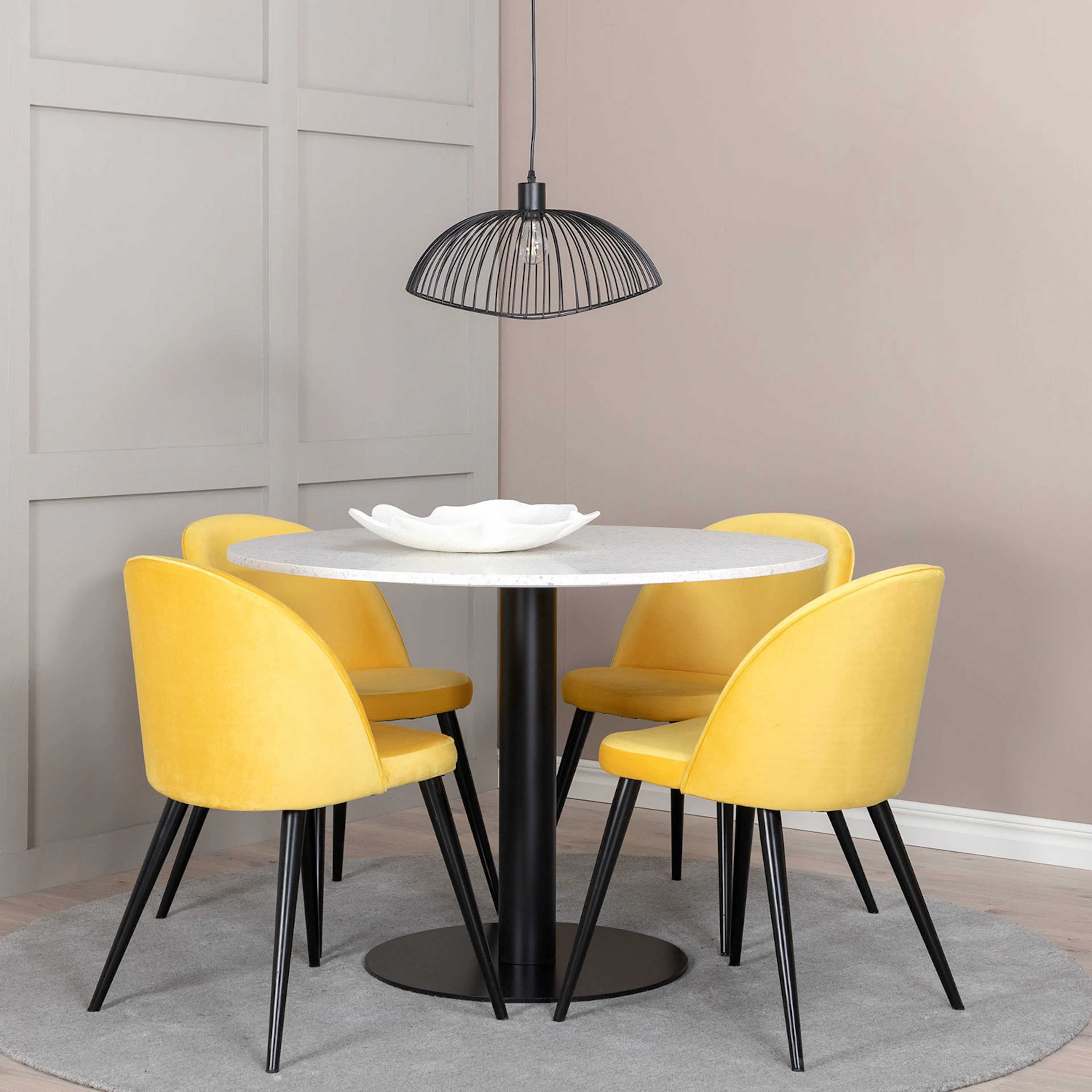 Matgrupp Venture Home Razzia med 4 Velvet stolar