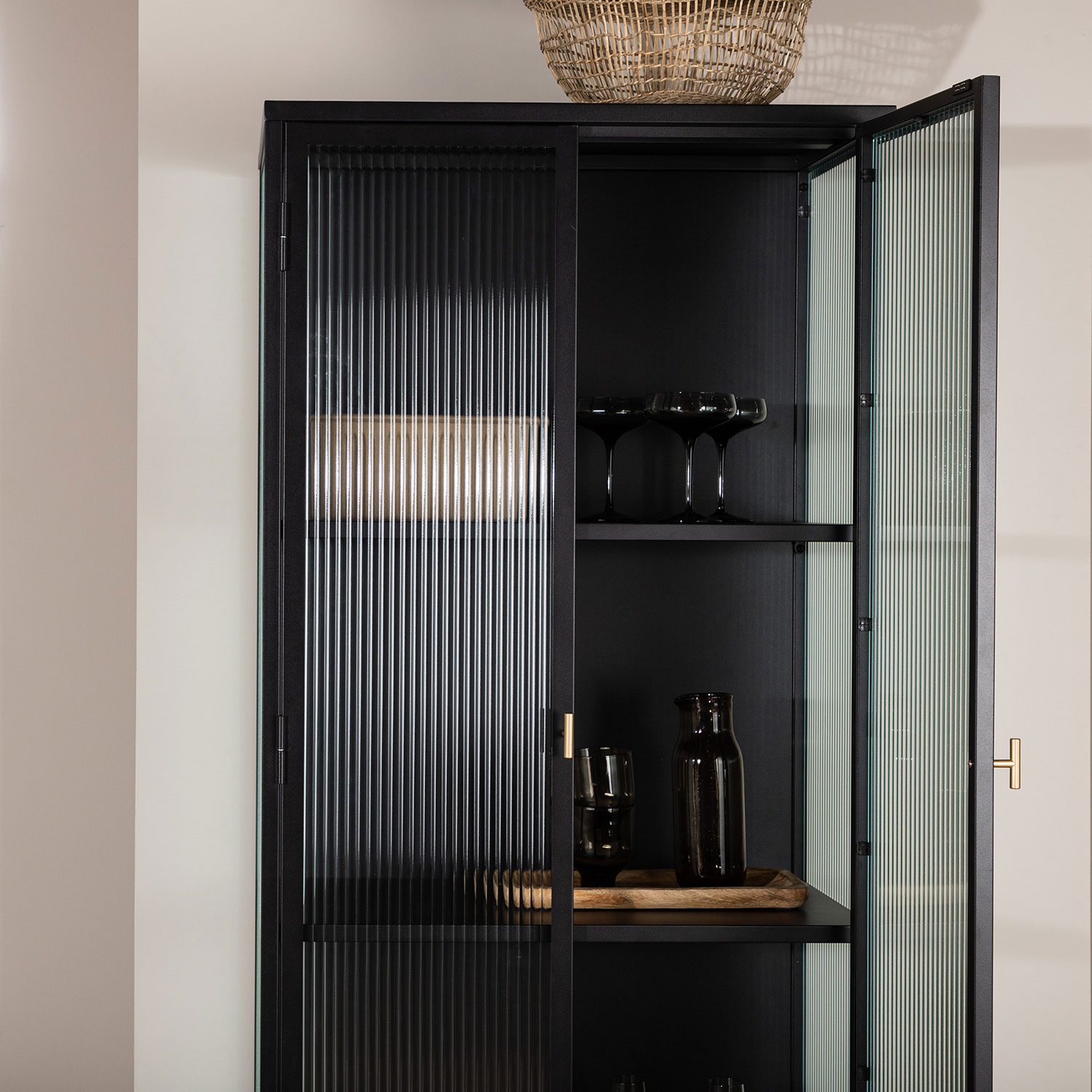 Vitrinskåp Venture Home Garis Svart Stål 160cm