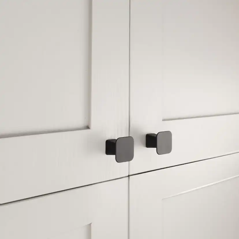 Knopp Prism mattsvart 32x32mm Mattsvart