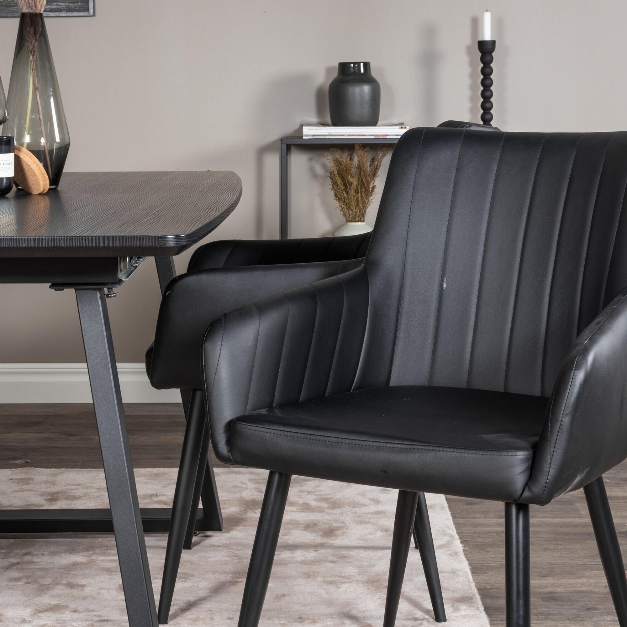 Inca Extentiontable - Black top / black Legs +Comfort - Dini Svart/Svart
