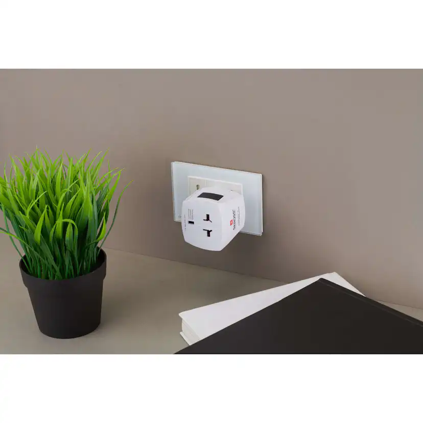 Världsreseadapter SKROSS MUV Micro Ojordad