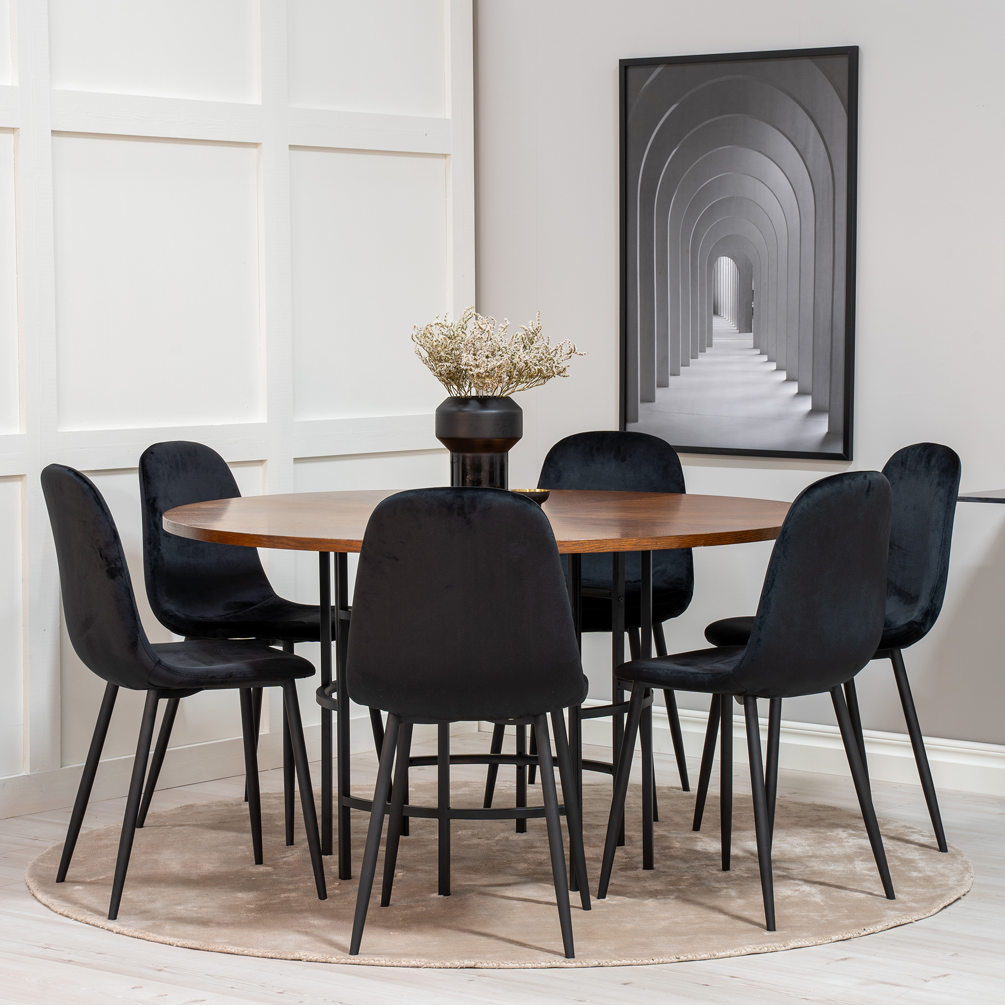 Matgrupp furniture/fashion Copenhagen med 6 Pobbie Stolar