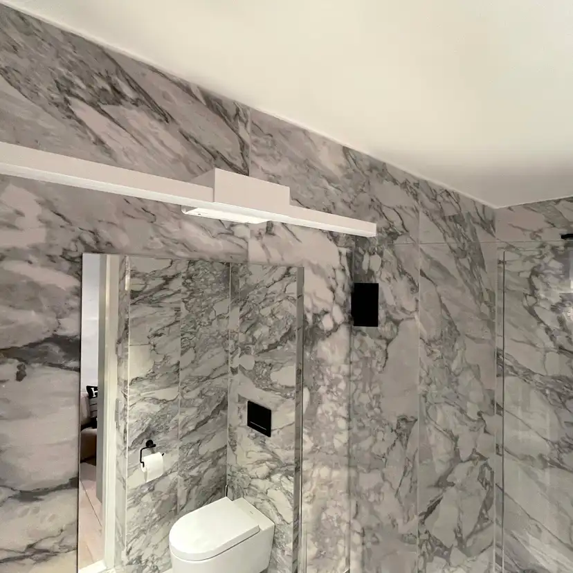 Spegelarmatur Westal Aqua LED I