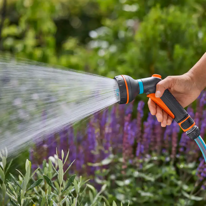Bevattningspaket Gardena Slangbox L 25 m Turkos Med Vattenspridare & Sprinklerpistol