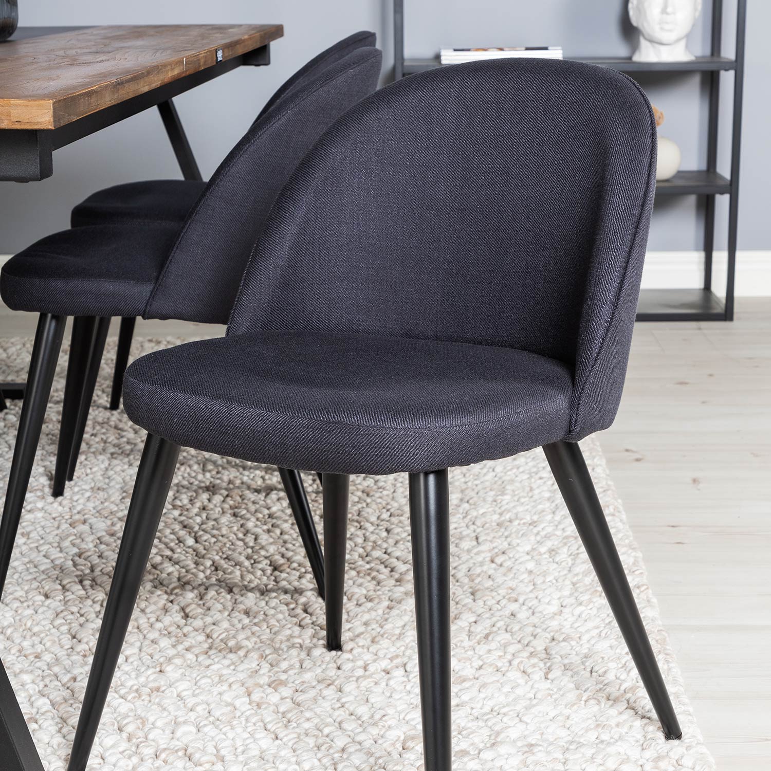 Matgrupp Venture Home Jane med 6 Valentina Stolar Polyestertyg