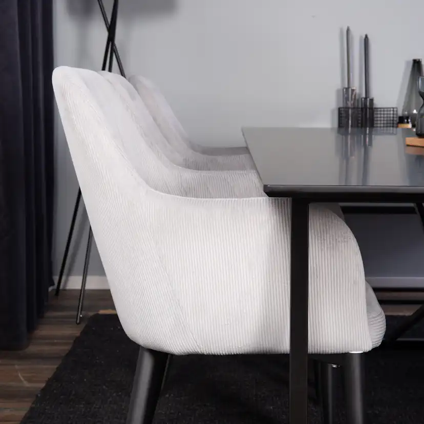 Matgrupp Venture Home Palaba med 6 Corina Stolar Svart