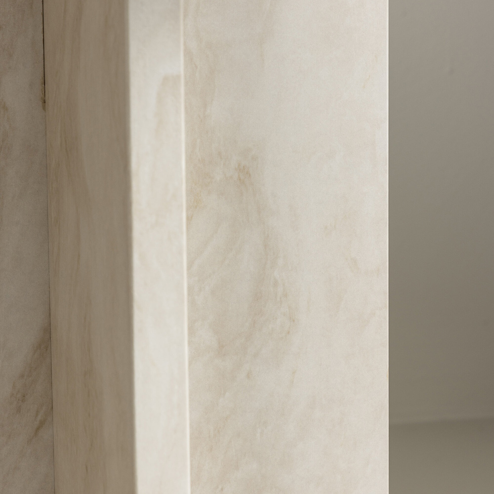 Sidobord Venture Home Ålesund Hög Runt Bord/Piedestal med Marmorlook