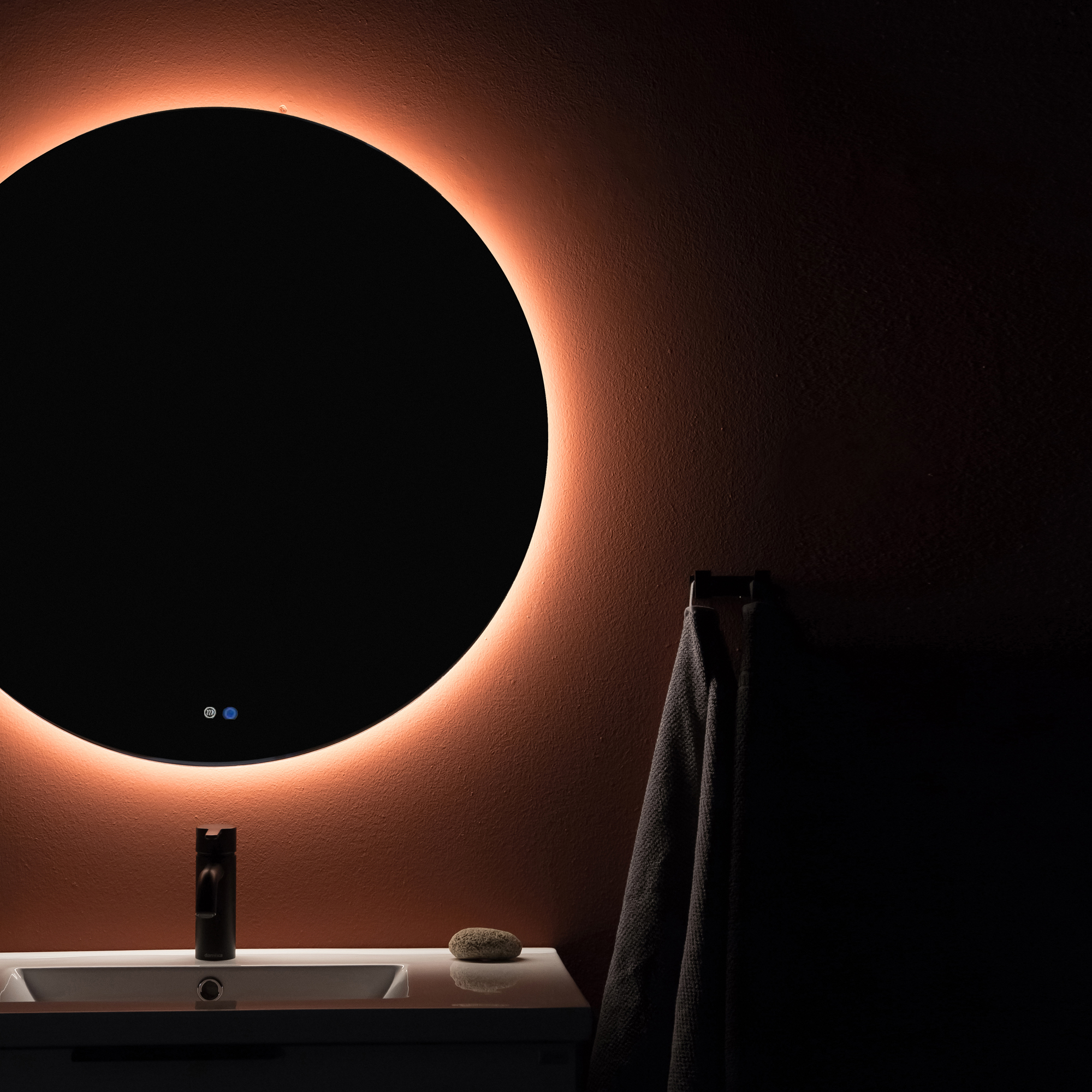 Möbelpaket 4AQUA Minimal med Tvättställ och Spegel Aura LED