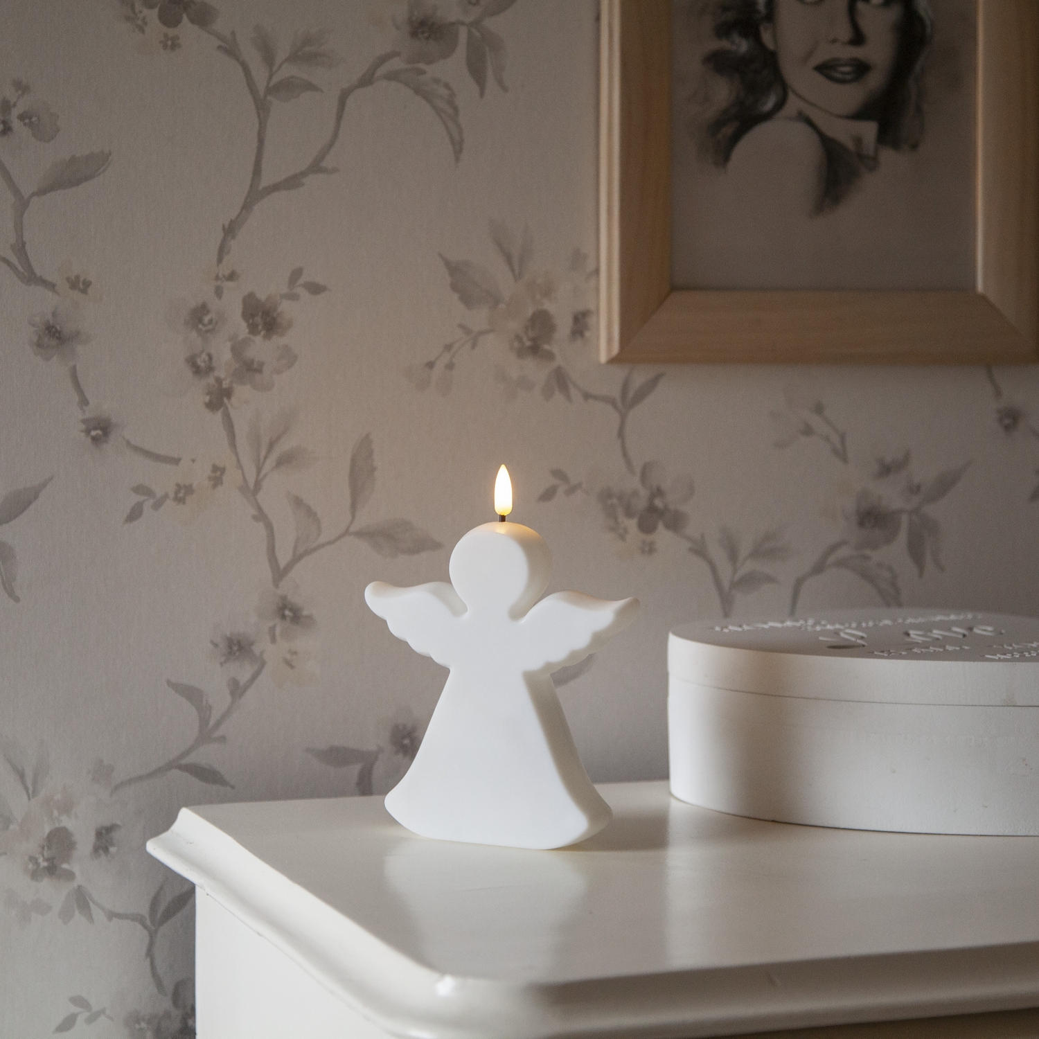 Gravljus Star Trading Flamme Angel LED