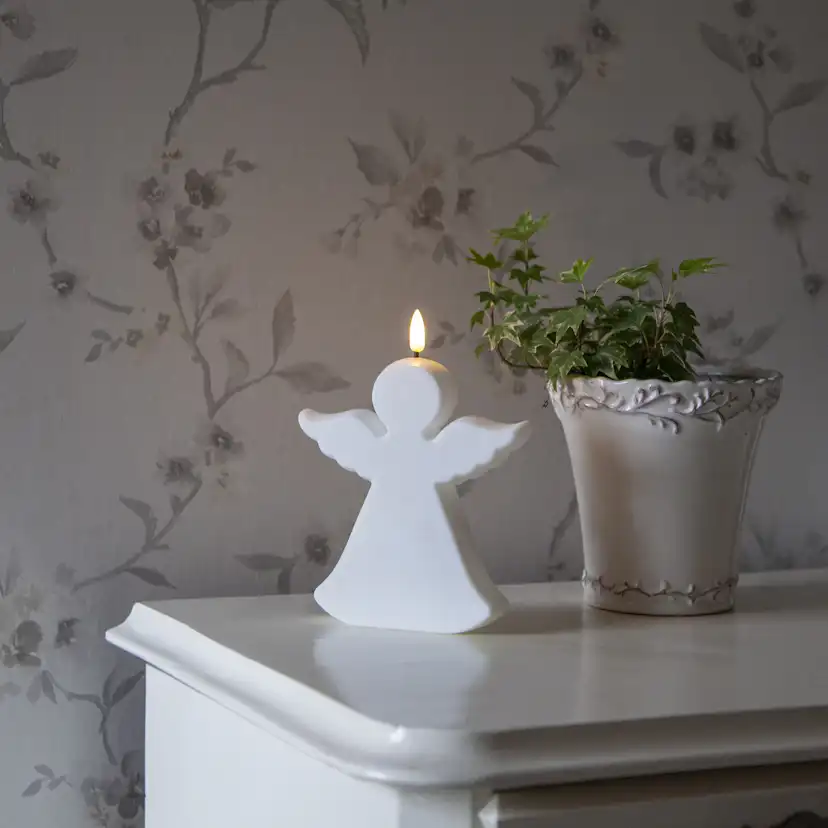 Gravljus Star Trading Flamme Angel LED