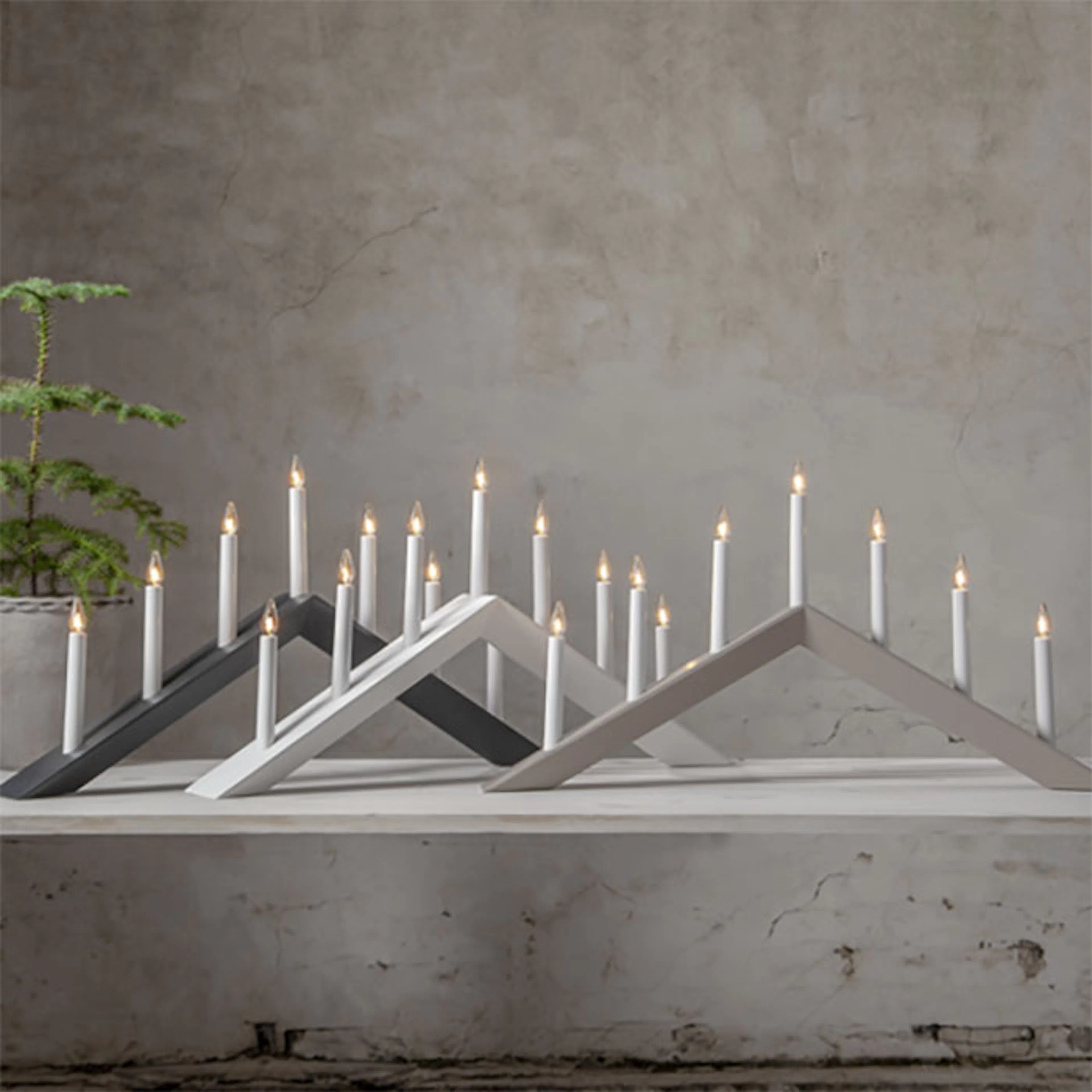 Adventsljusstake Star Trading Arrow 36 cm 7L