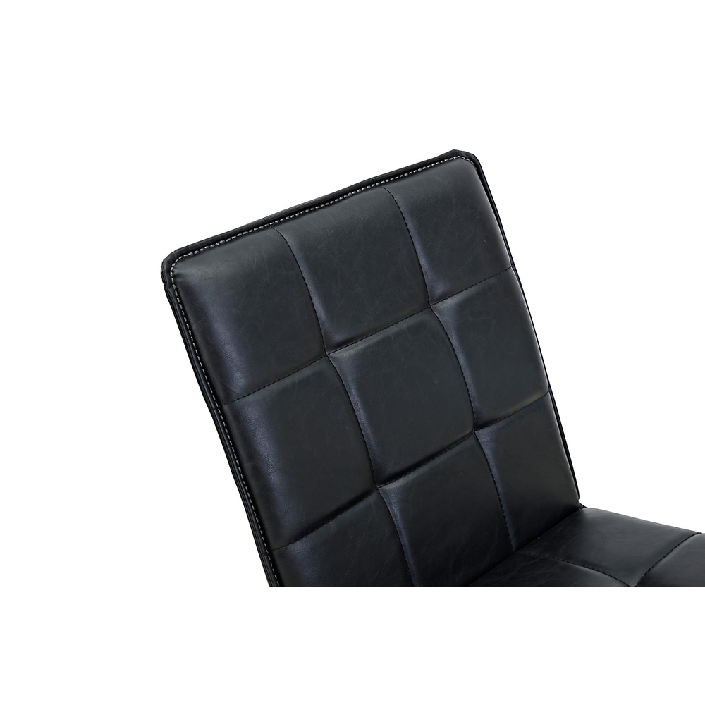 Matstol In Living Dodie