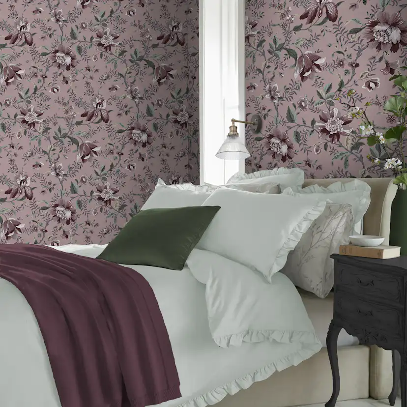 Tapet Laura Ashley Edita’s Garden Pale Blackberry 121091