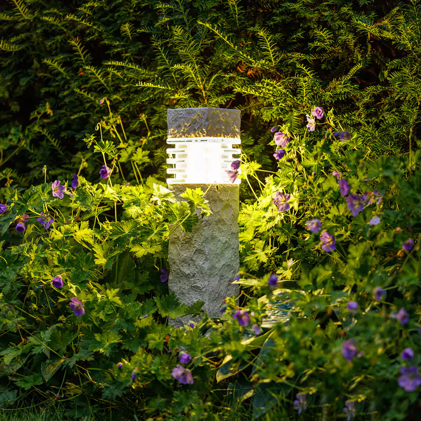 Pollare Gardenlights Titan Stenstolpe LED Utebelysning