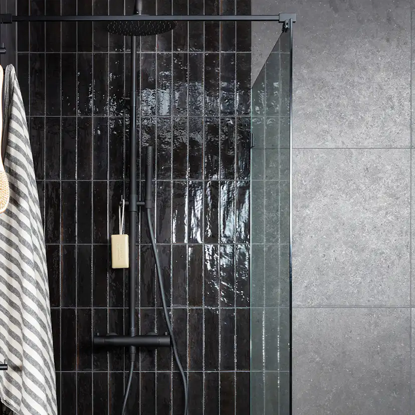 Kakel Marazzi Group Lume Svart 6x24 cm