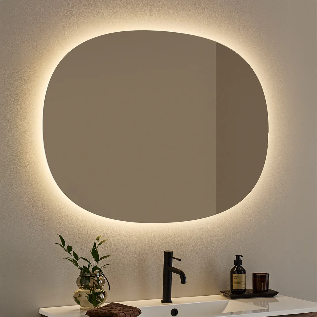 Spegel Hafa Ellipse LED 1000x750