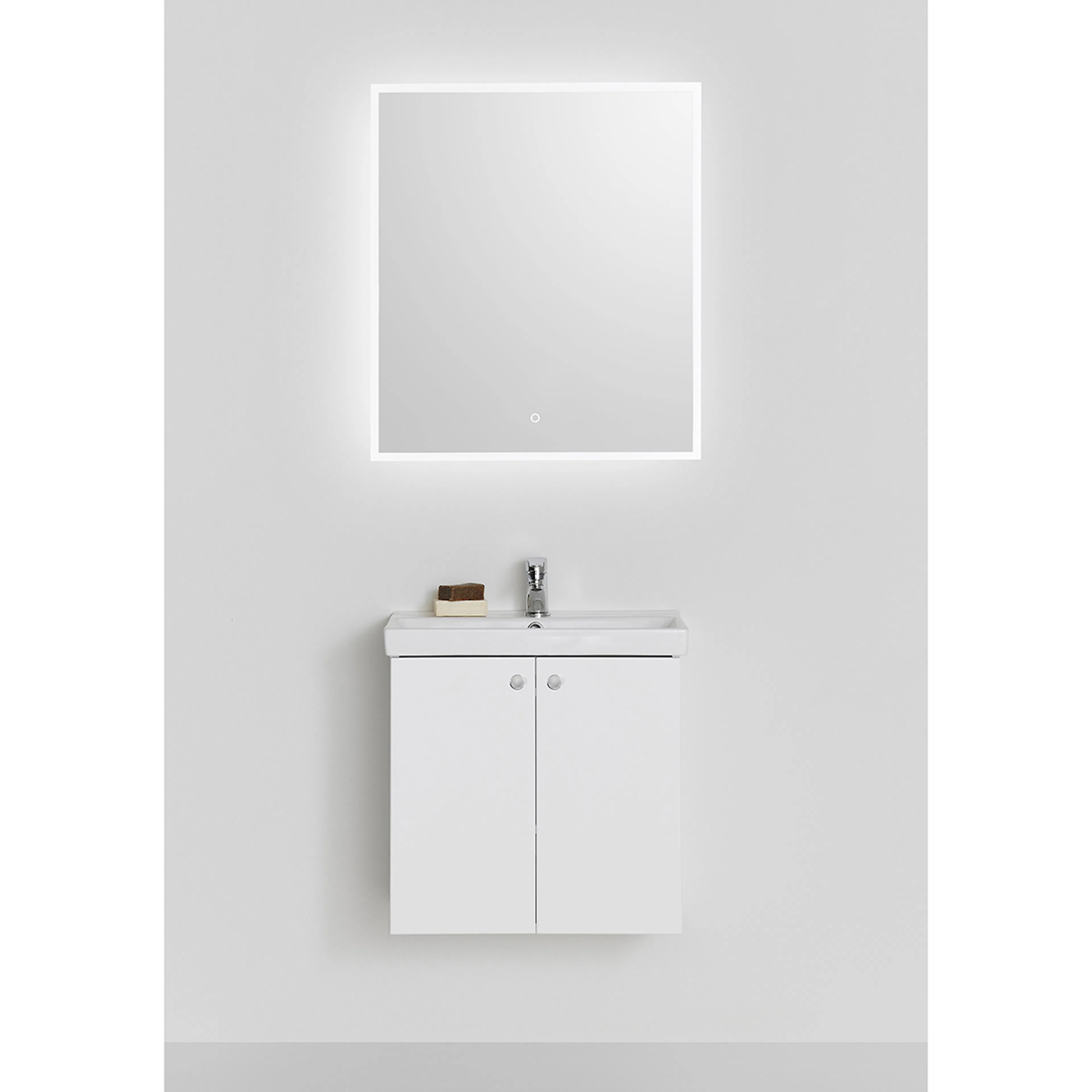 Möbelpaket Hafa Neat 550 med Luckor och Spegel Store Square LED