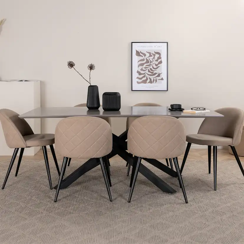 Matgrupp Venture Home med Piata Matbord och 6 Valentina Stitcthes Matstolar