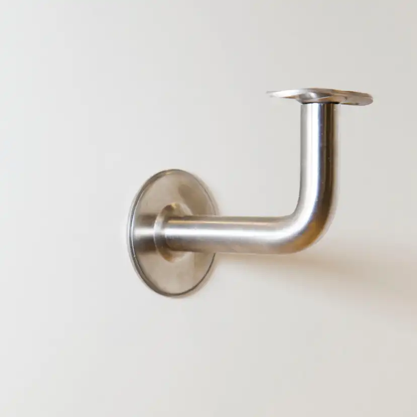 Väggfäste Herrljunga Ledstångsfabrik 860-RF för Utomhusbruk