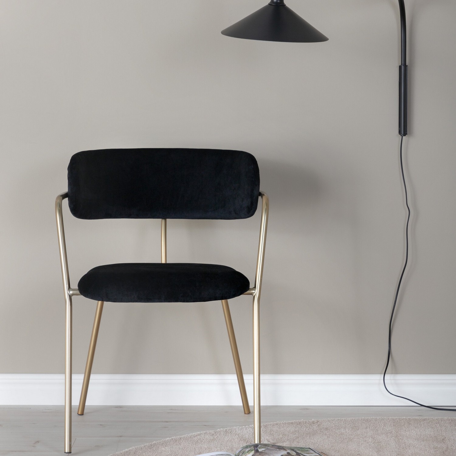 Karmstol Venture Home Arrow Sammet