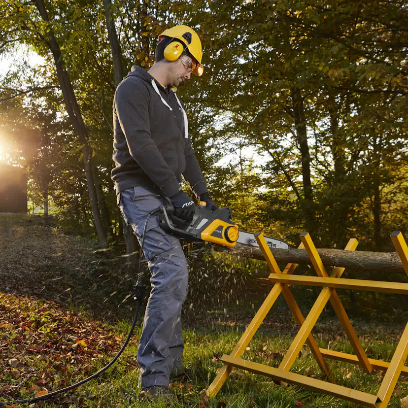 Motorsåg STIGA CS 122 C (16 tum)