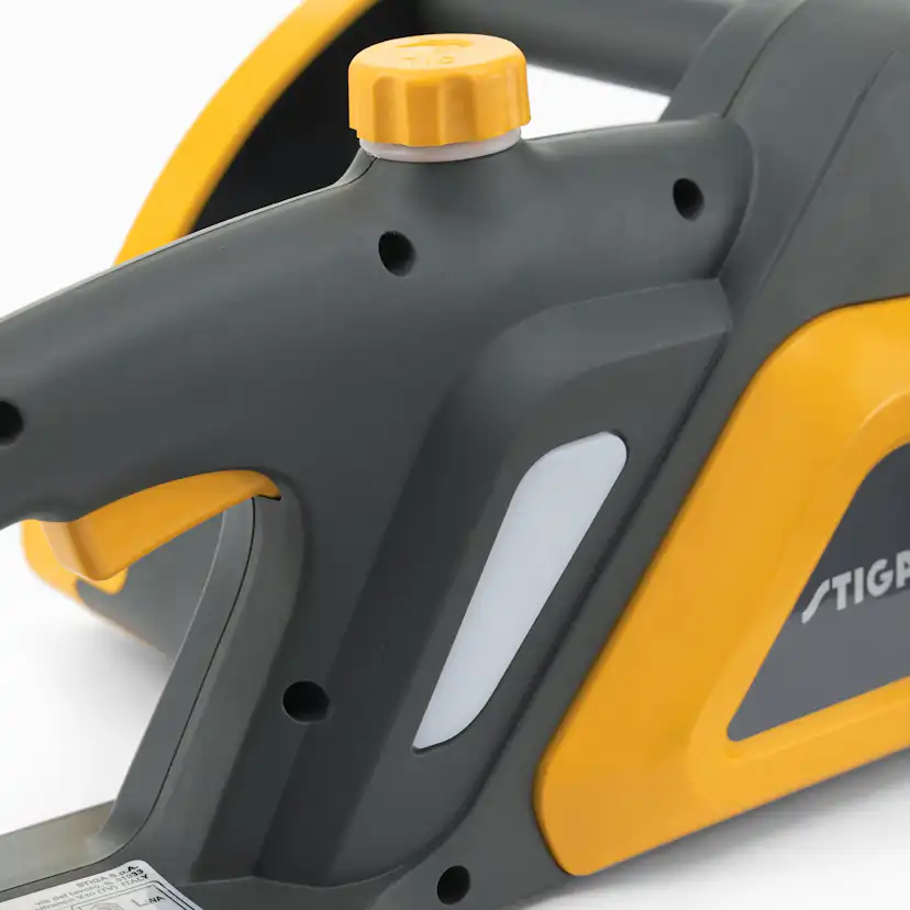 Motorsåg STIGA CS 122 C (16 tum)