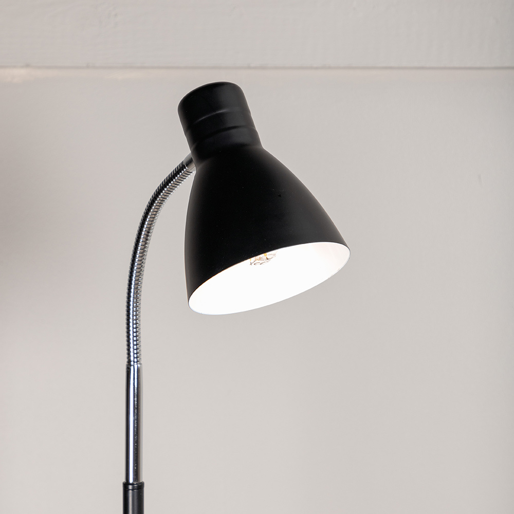Golvlampa Venture Home Lina
