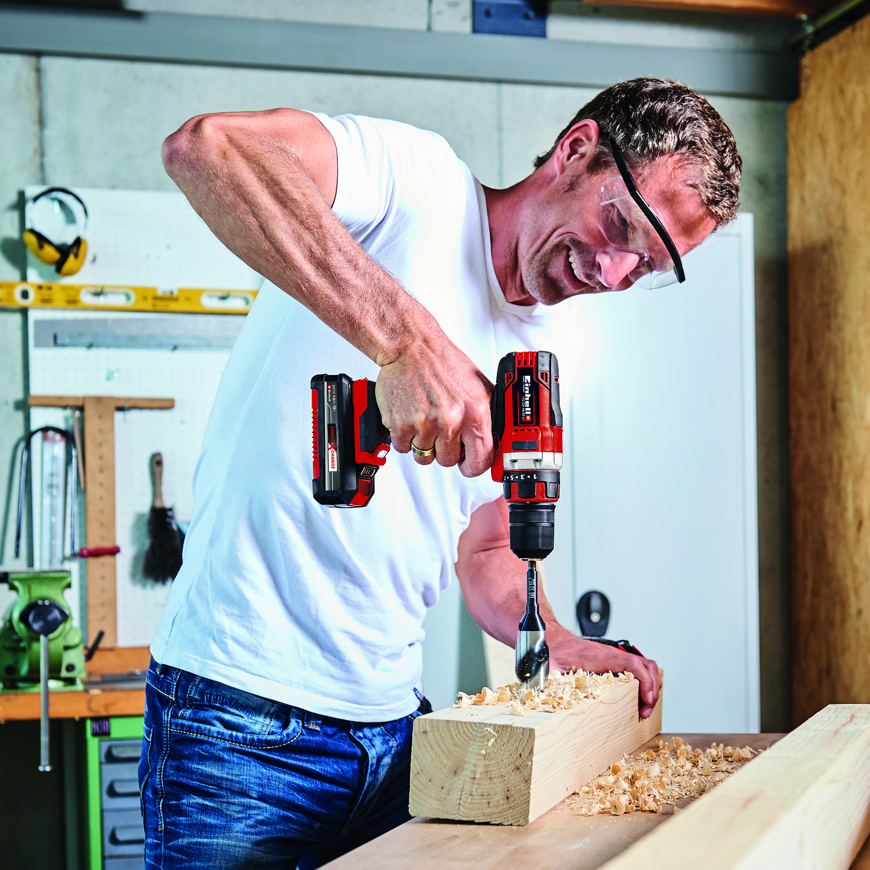 Borrskruvdragare Einhell TE-CD 18/40 (2x1,5Ah)