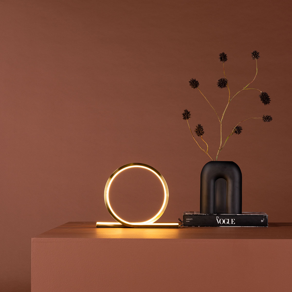 Bordslampa Venture Home Saunier