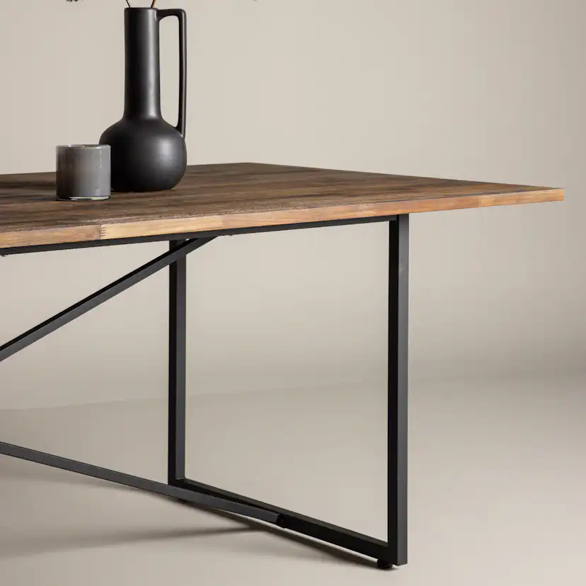 Matbord Venture Home Padang