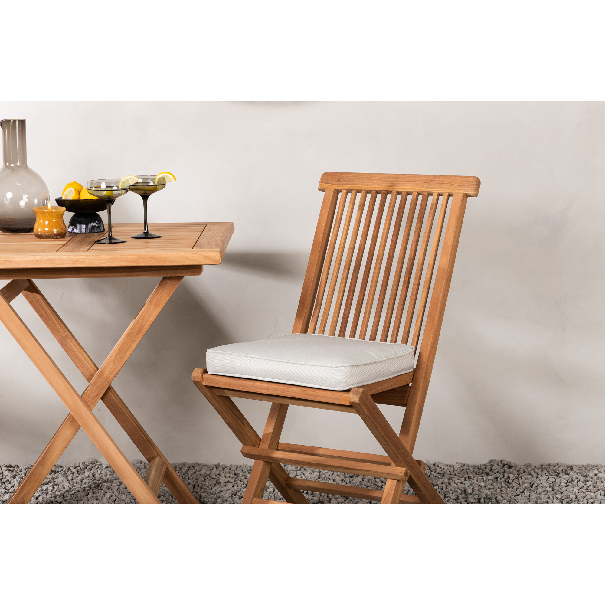 Matgrupp Venture Home Kenya Fällbord med 2 Kenya Fällstolar