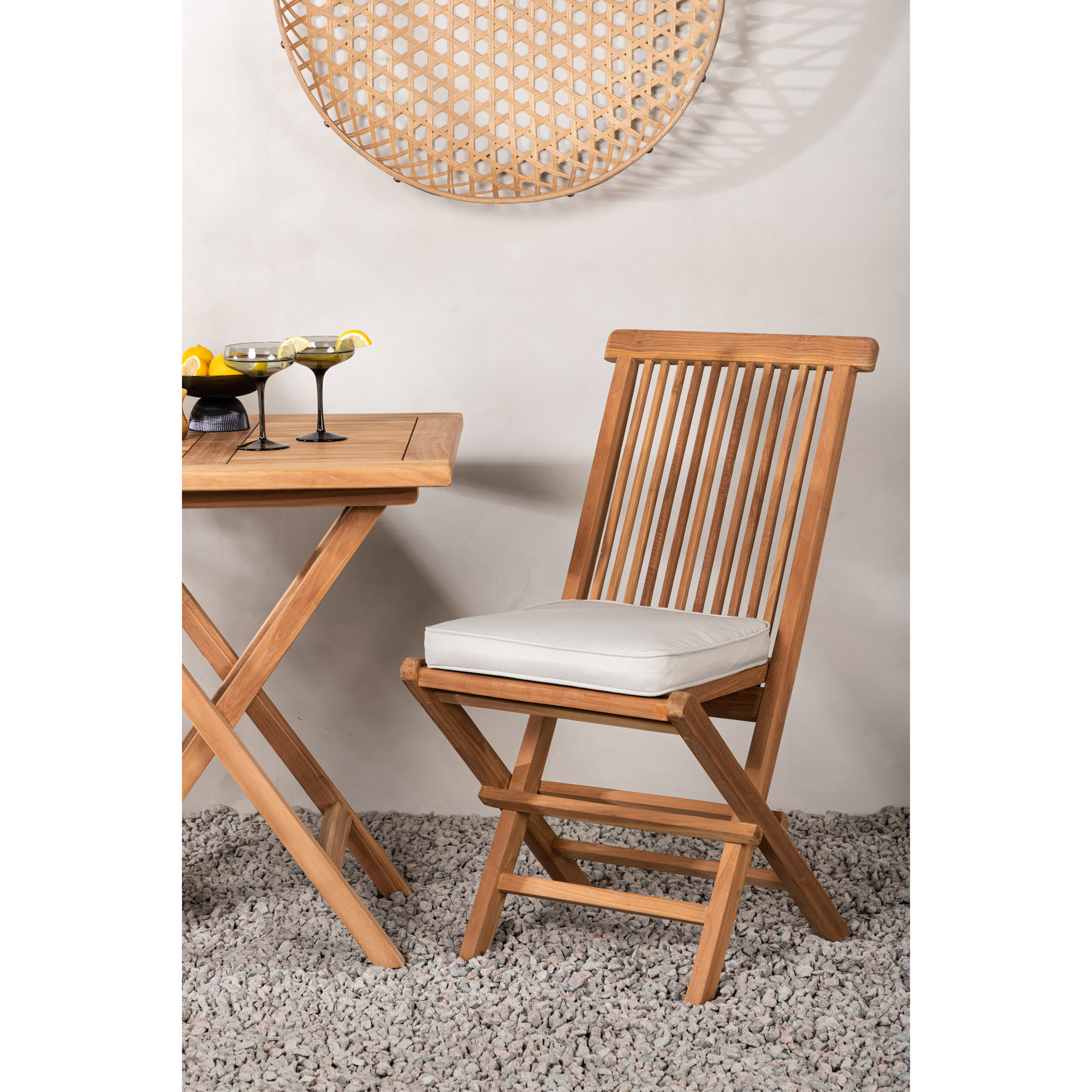 Matgrupp Venture Home Kenya Fällbord med 2 Kenya Fällstolar