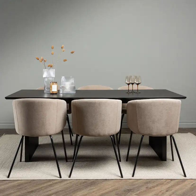 Matgrupp Venture Home Vail med 6 Berit Stolar