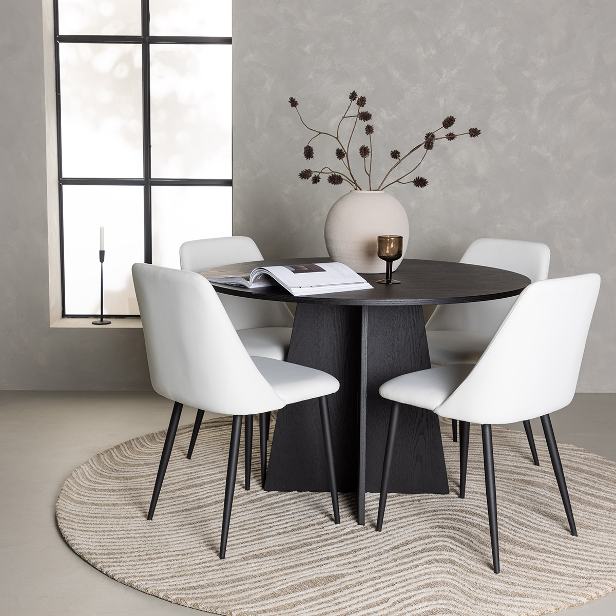 Matgrupp Venture Home Bootcut Ø110 cm med 4 st Night stolar