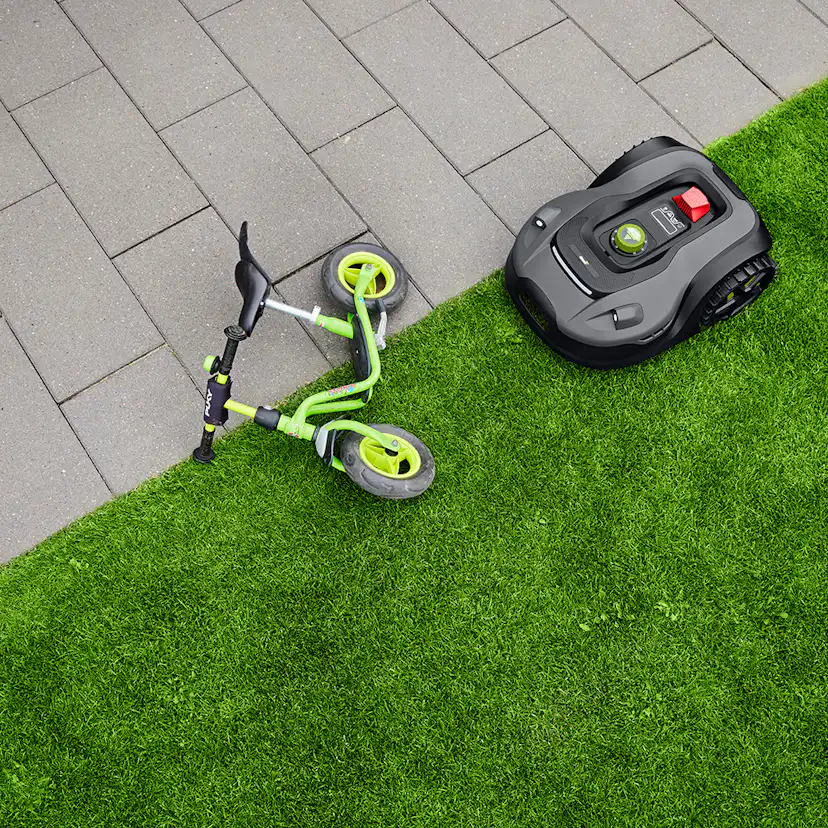 Robotgräsklippare Grouw 2000m2 Ultra