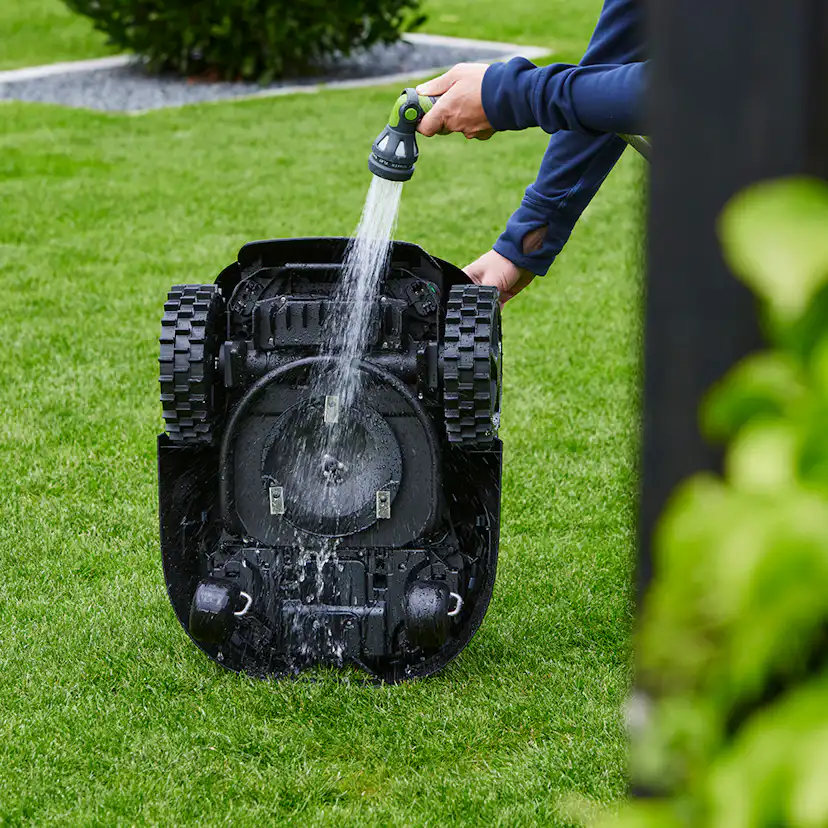 Robotgräsklippare Grouw 2000m2 Ultra