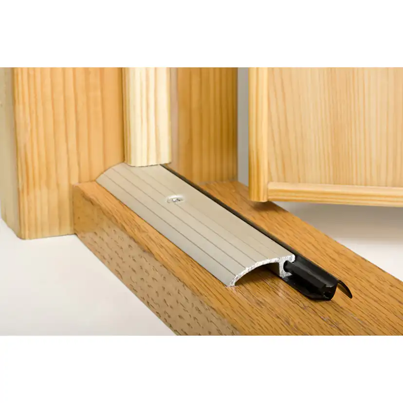 Tröskeltätlist Leif Arvidsson 95 cm med Tätlist och Skruv