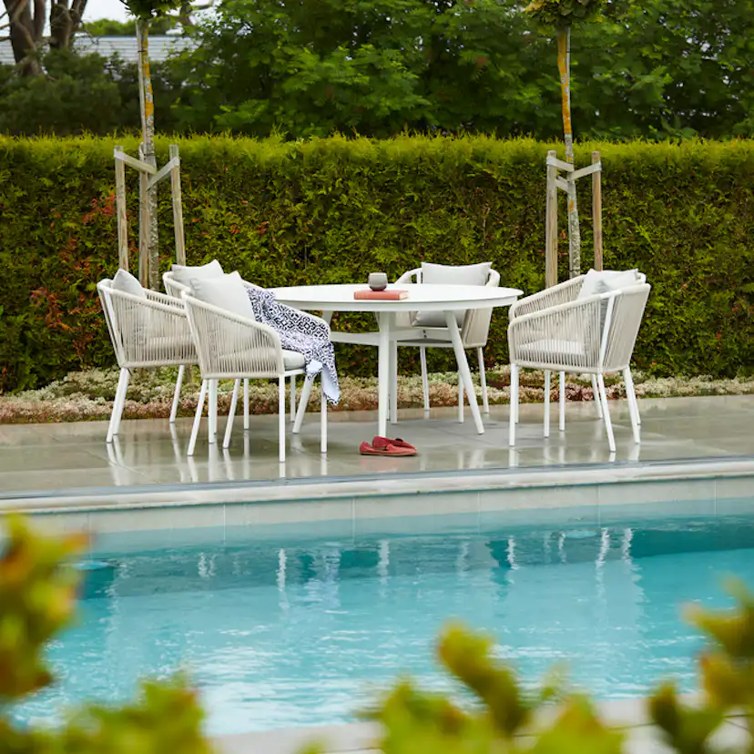 Trädgårdsmatgrupp Hillerstorp Oxhult Ø145 cm med 6 st Lersund Trädgårdsstolar