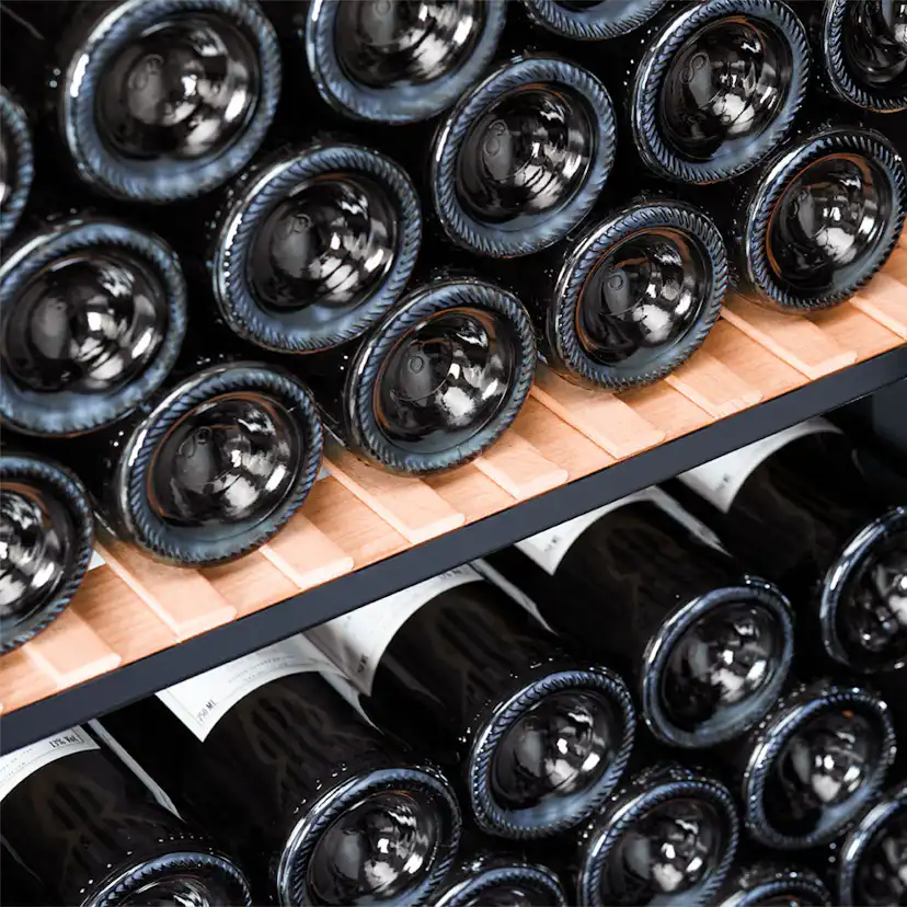 Vinlagringsskåp mQuvée Velvet 100 Glass