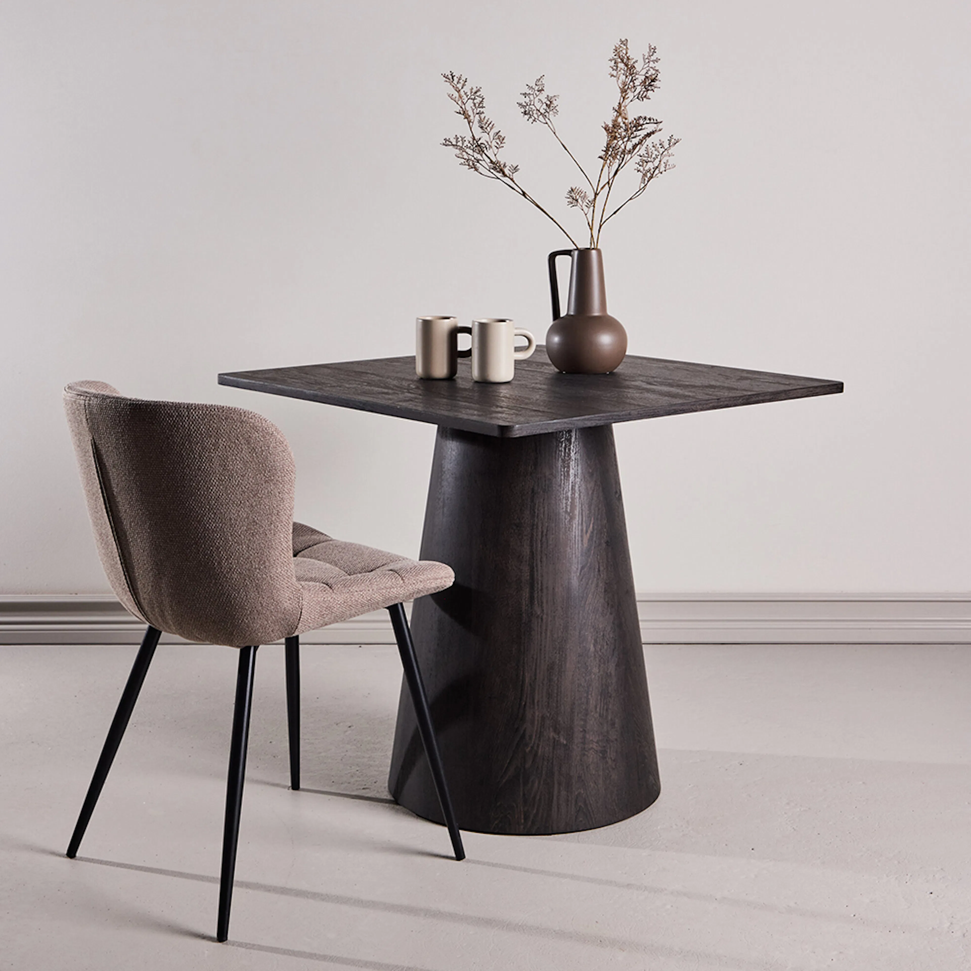 Matbord Venture Home Lanzi 80x80 cm